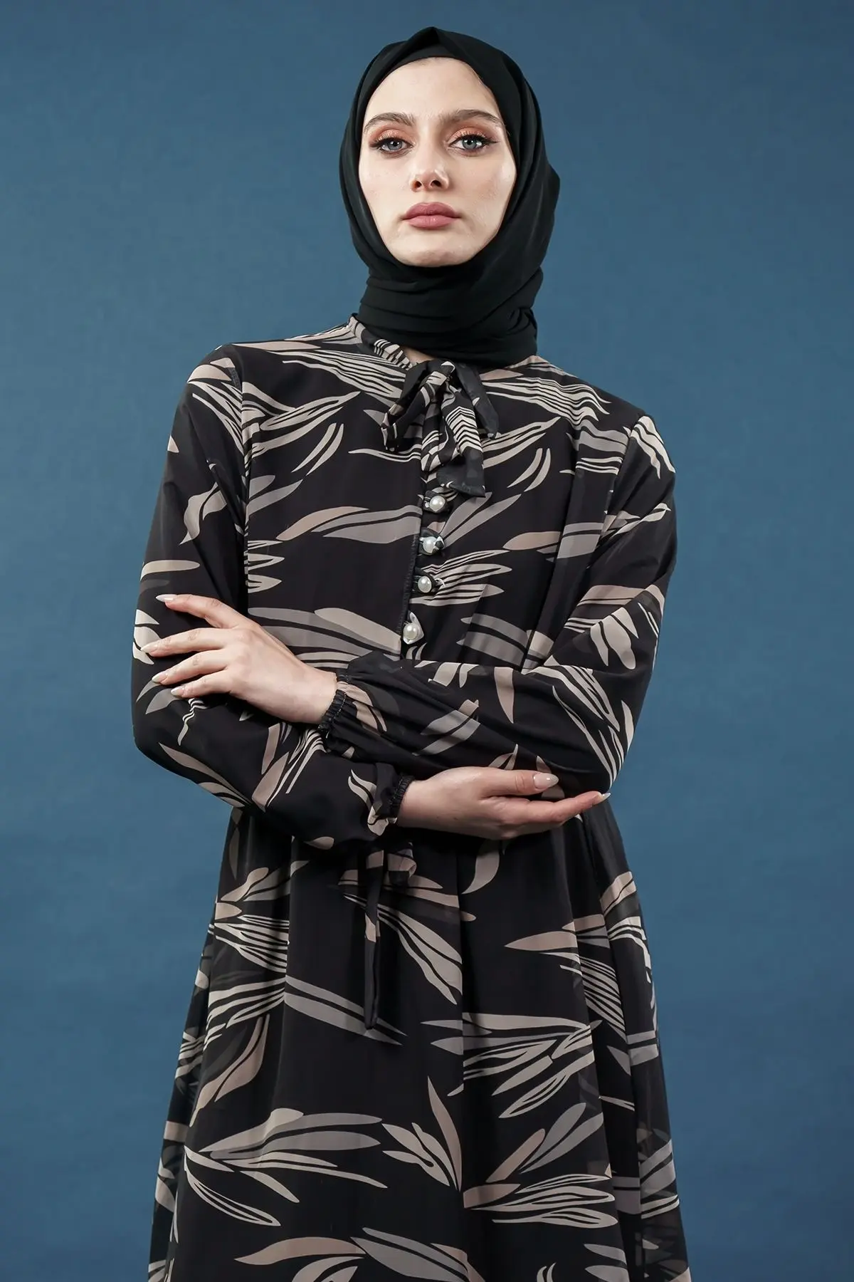 Yaprak Desenli Mor Tesettür Elbise-detail