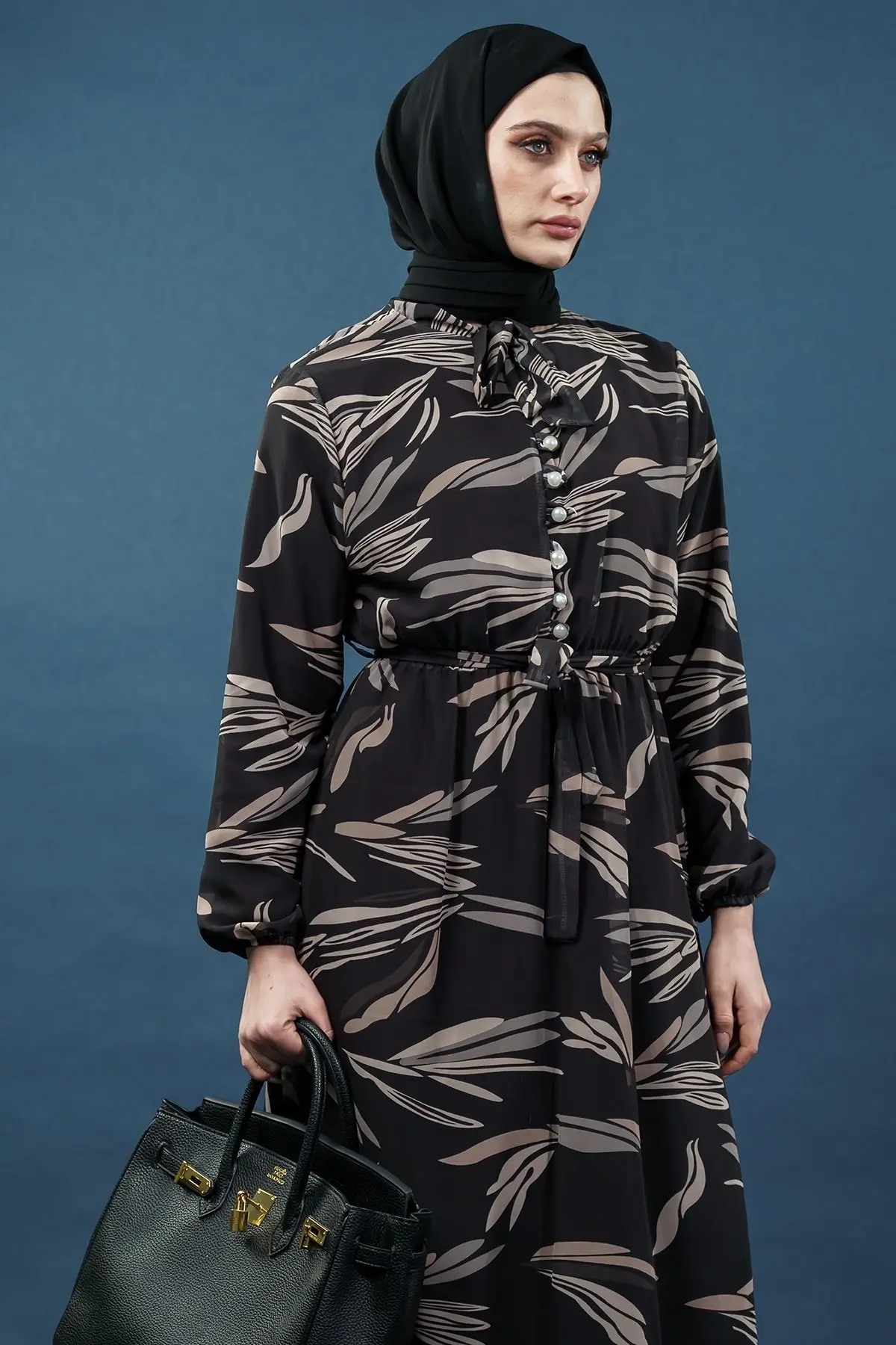 Yaprak Desenli Mor Tesettür Elbise-detail