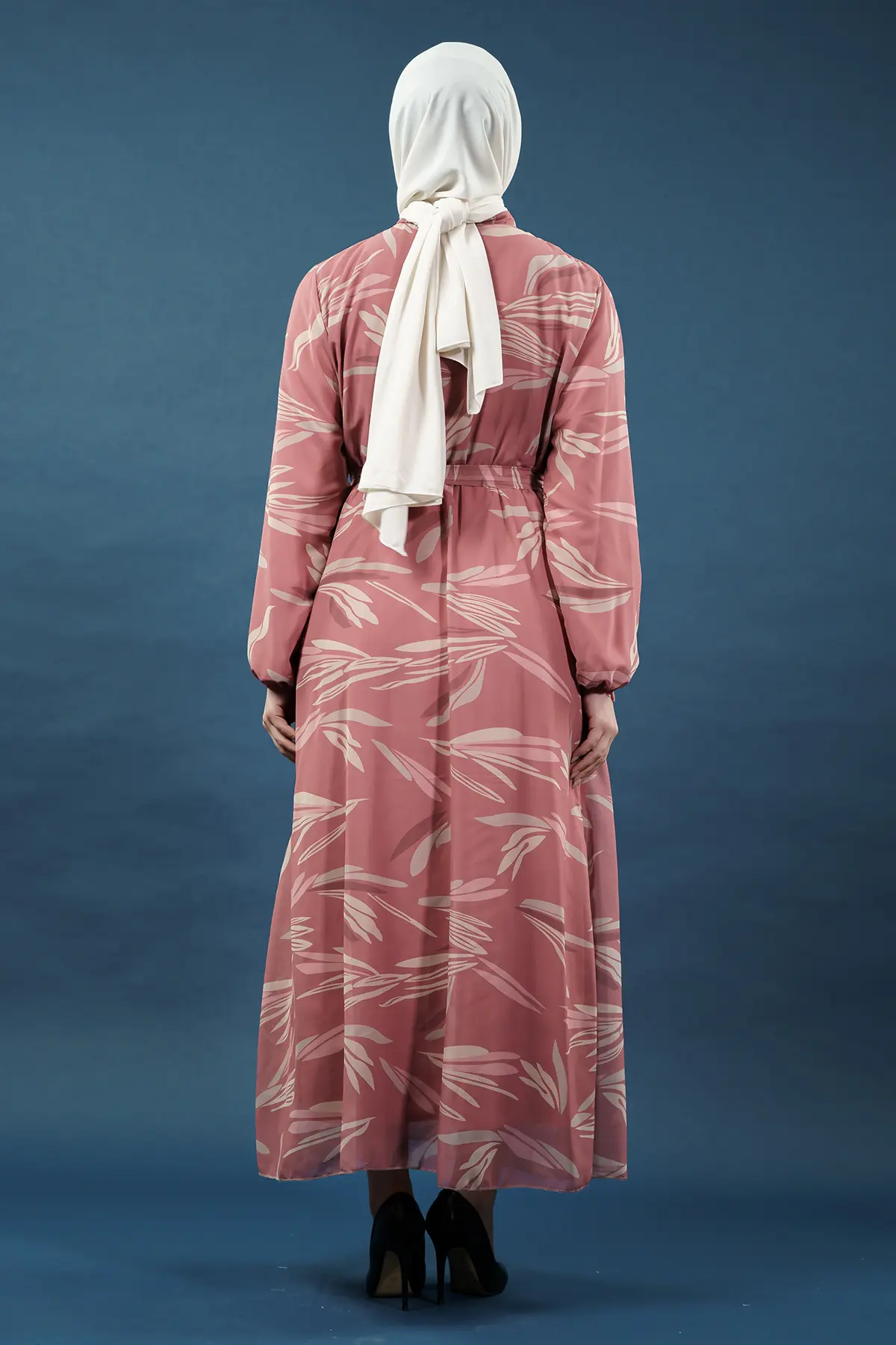 Yaprak Desenli Somon Tesettür Elbise-detail