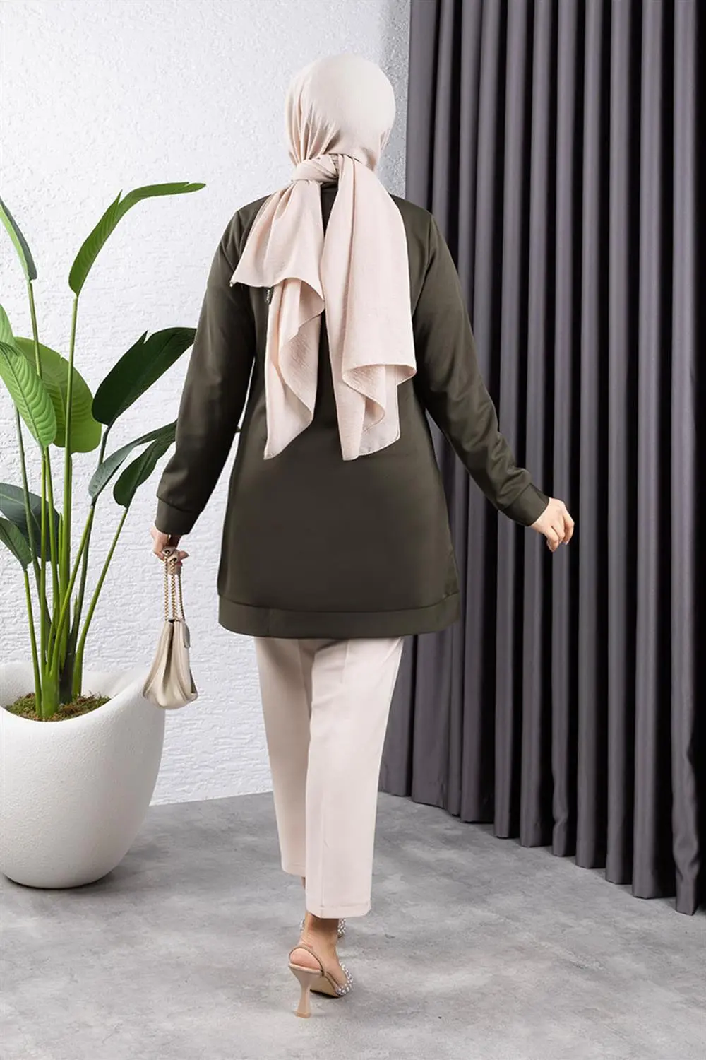 Yarım Fermuarlı Spor Tunik-detail