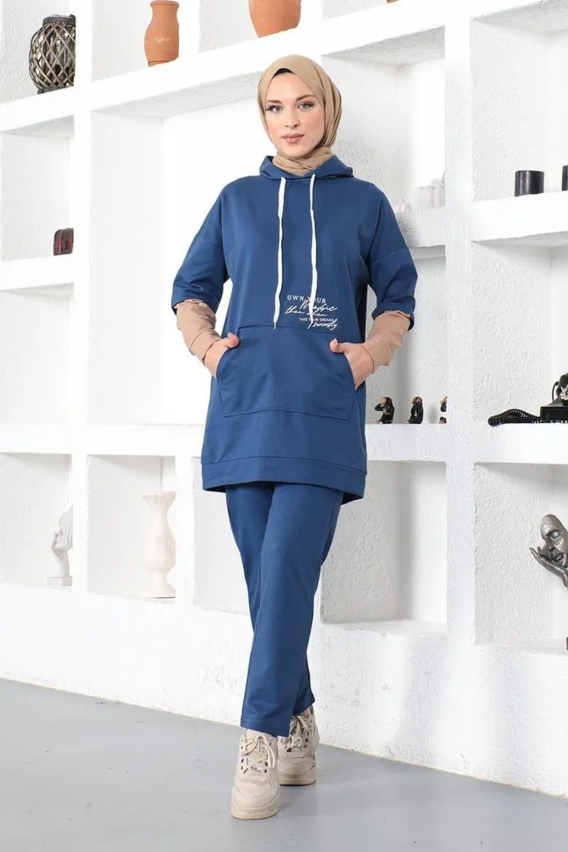 Text Printed Sports Suit-detail