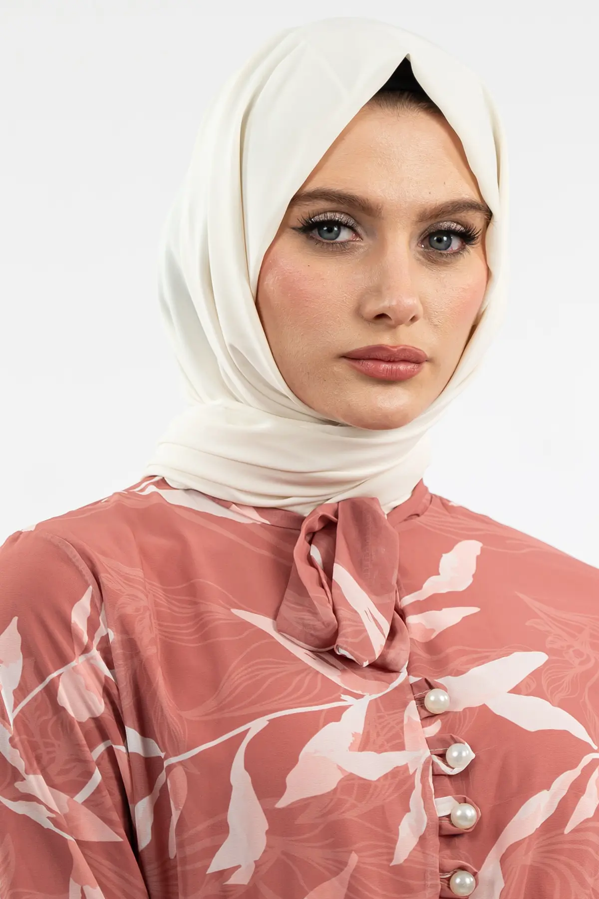 Yeni Sezon Çiçek Desenli Tesettür Elbise-detail