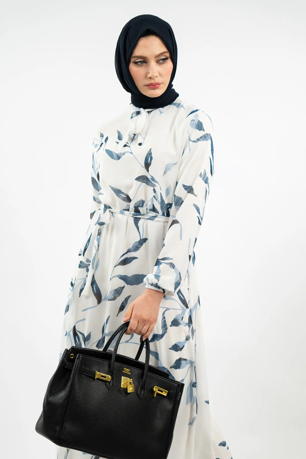 Yeni Sezon Çiçek Desenli Tesettür Elbise-detail