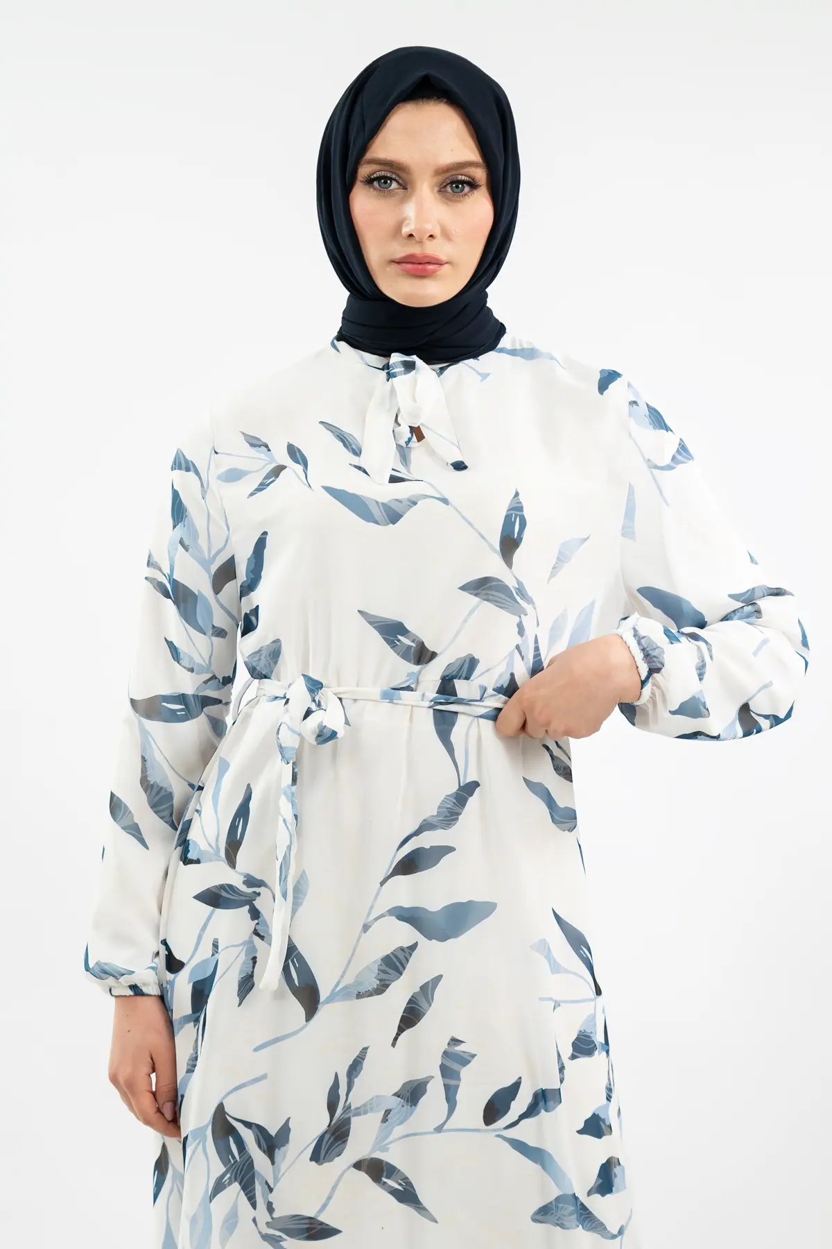 Yeni Sezon Çiçek Desenli Tesettür Elbise-detail