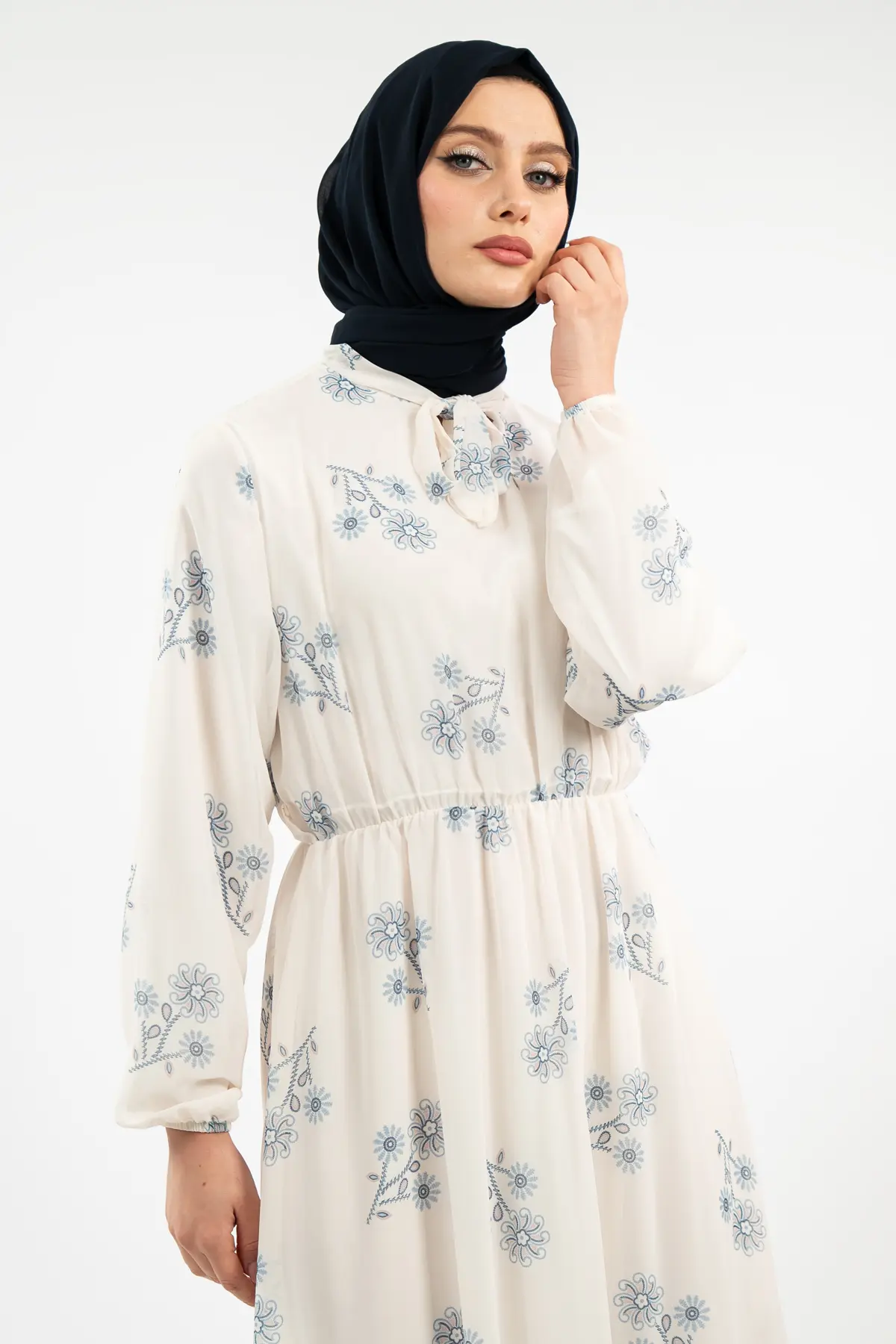 Yeni Sezon Çiçek Desenli Tesettür Elbise-detail