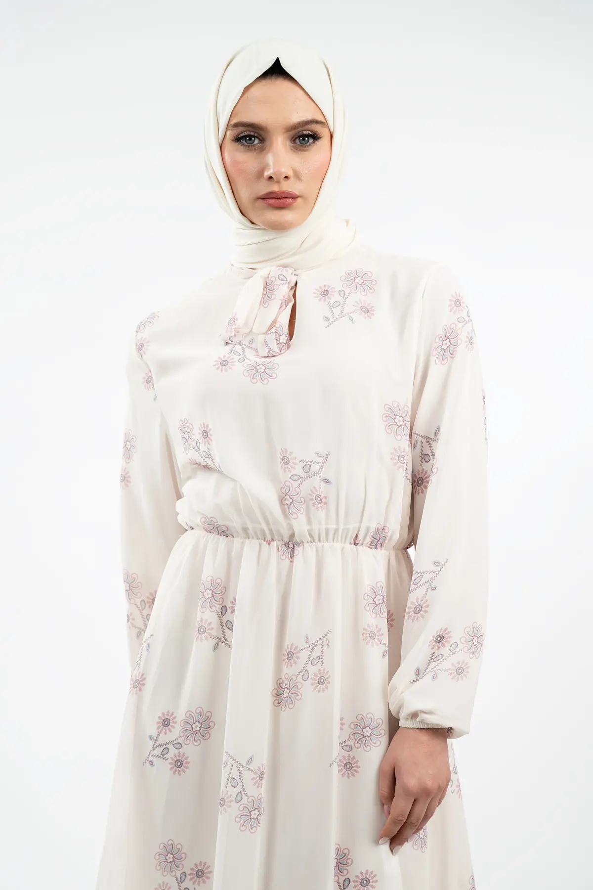 Yeni Sezon Çiçek Desenli Tesettür Elbise-detail