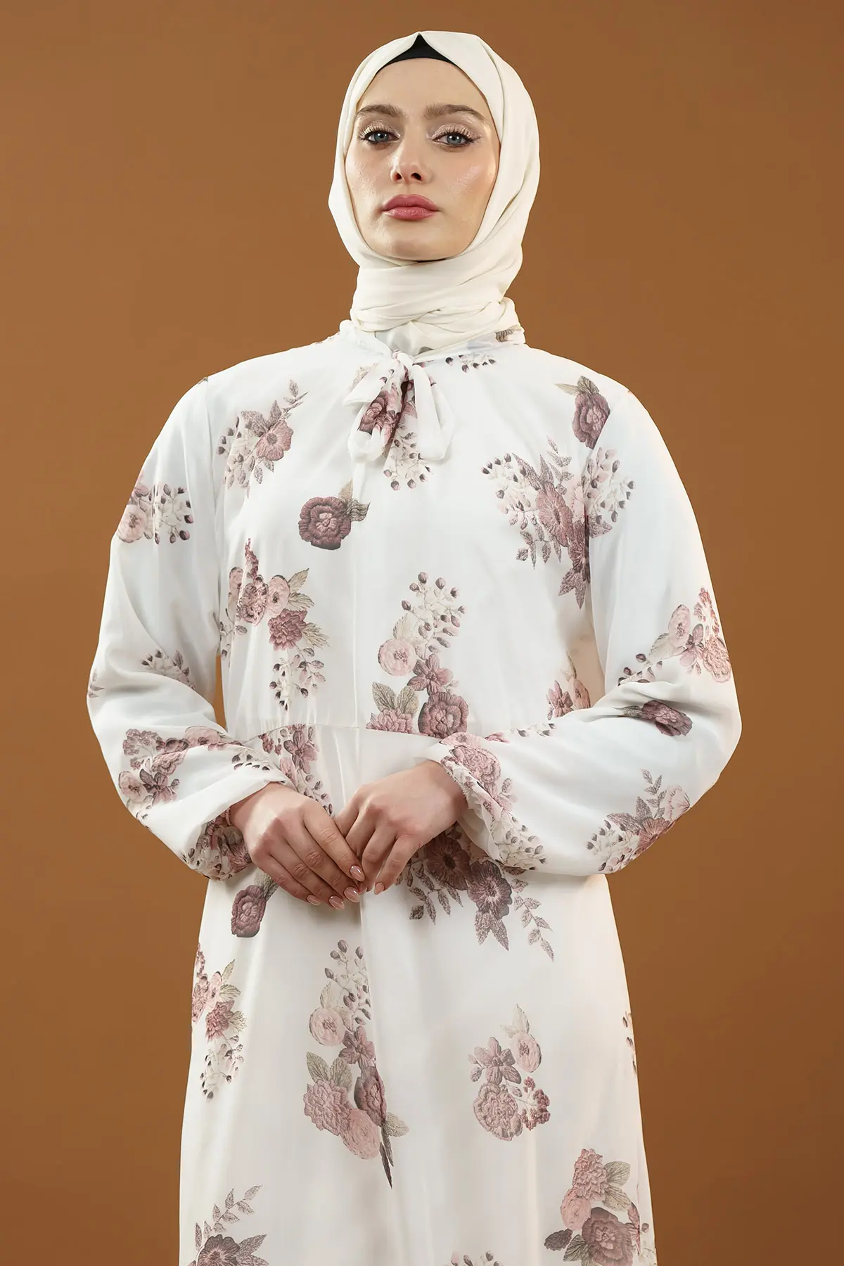 Yeni Sezon Çiçek Desenli Tesettür Elbise-detail