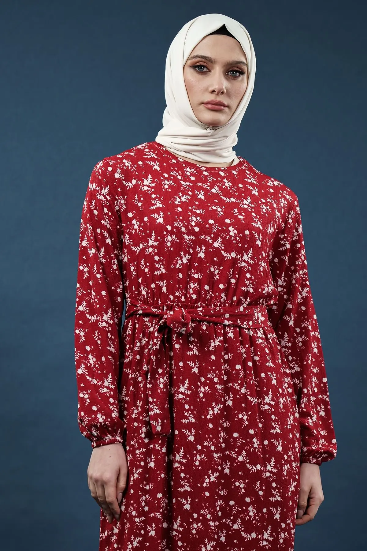 Yeni Sezon Çiçekli Bürümcük Kırmızı Elbise-detail