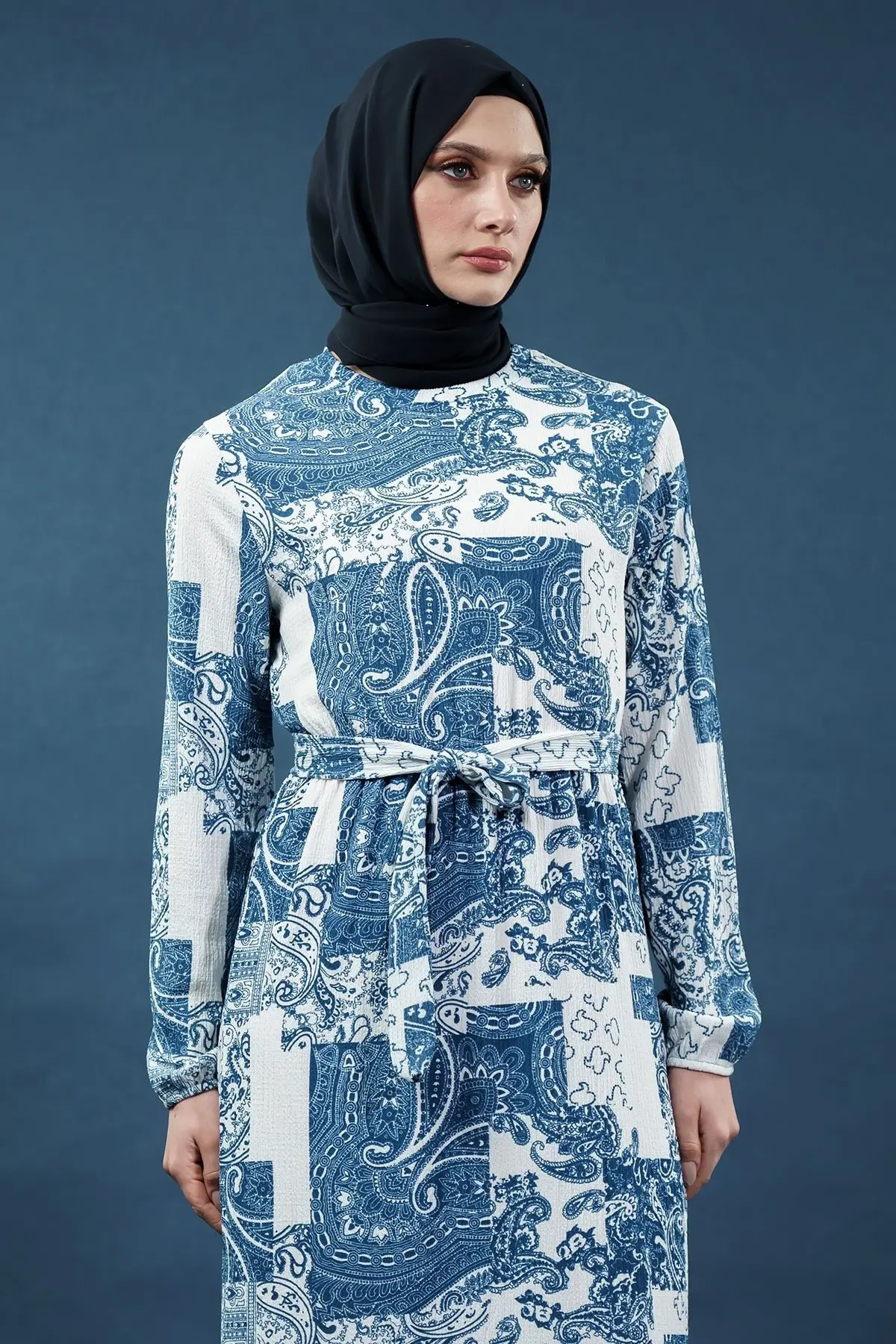 Yeni Sezon Desenli Bürümcük Mavi Tesettür Elbise-detail