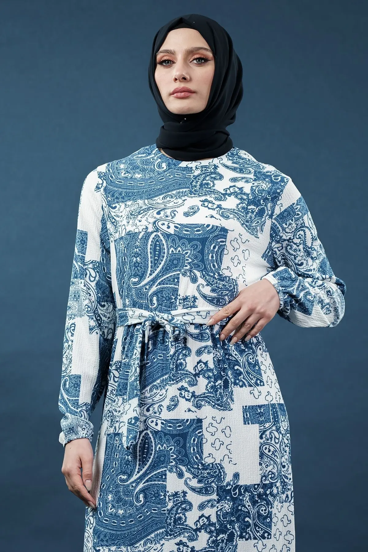 Yeni Sezon Desenli Bürümcük Mavi Tesettür Elbise-detail