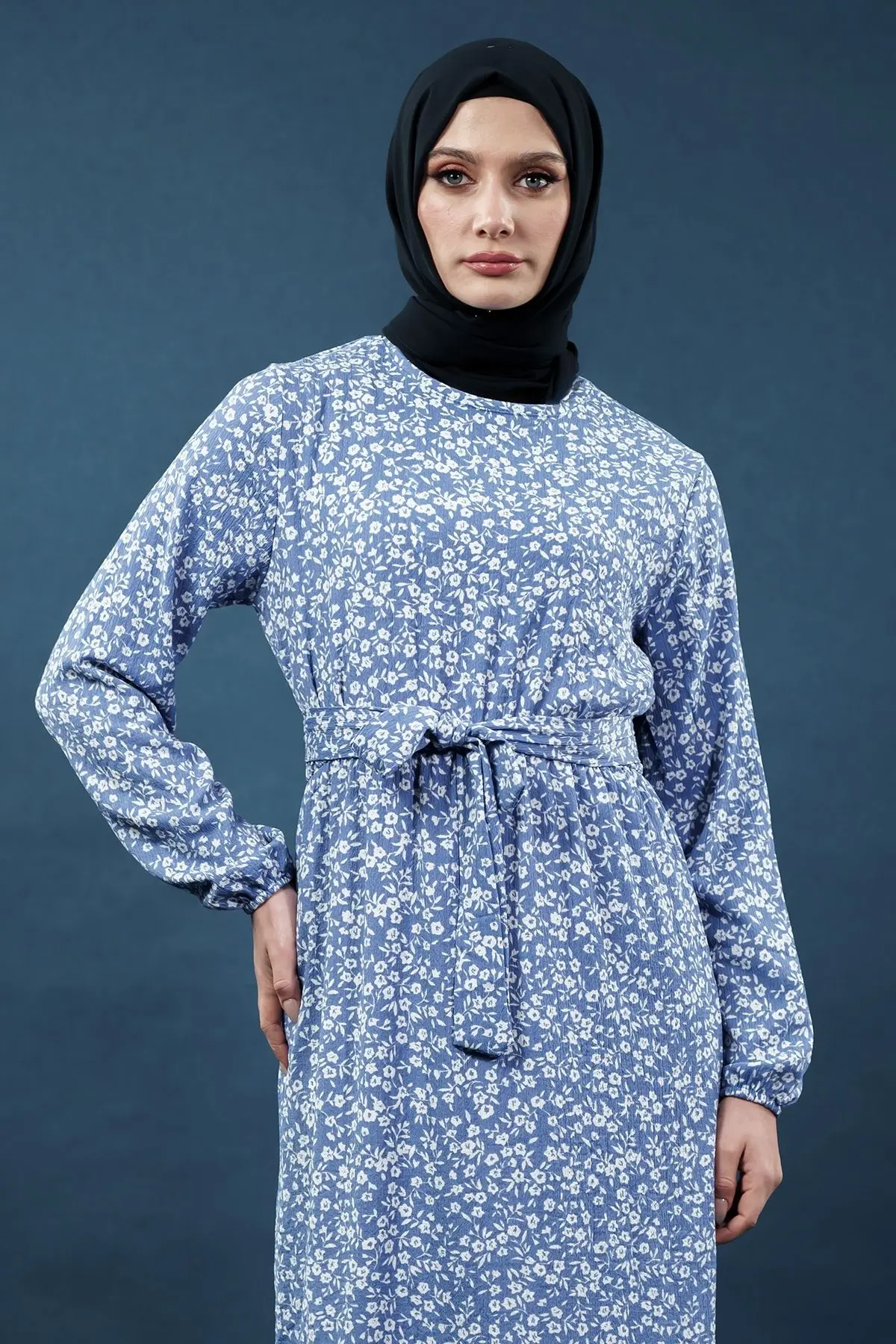Yeni Sezon Desenli Bürümcük Mavi Tesettür Elbise-detail