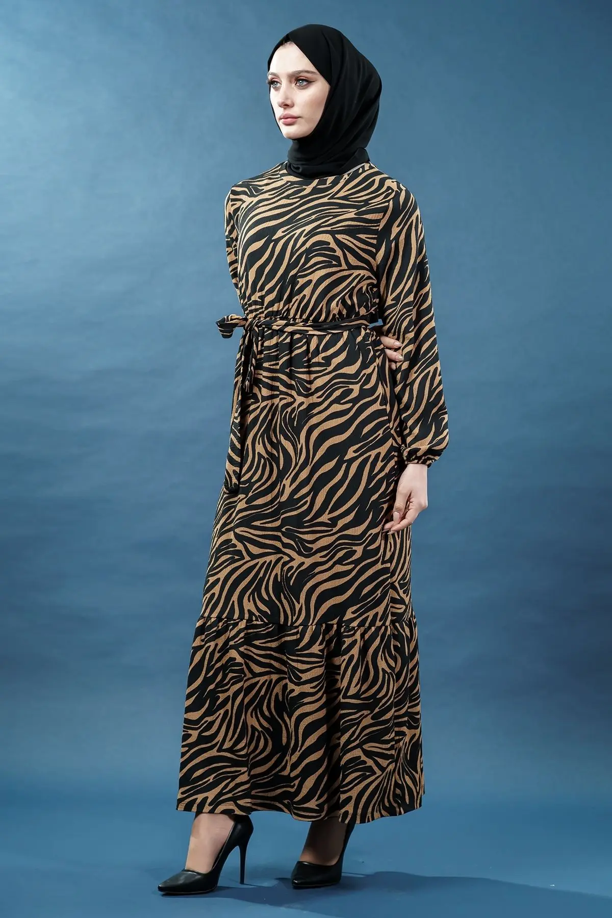 Yeni Sezon Desenli Bürümcük Taba Tesettür Elbise-detail