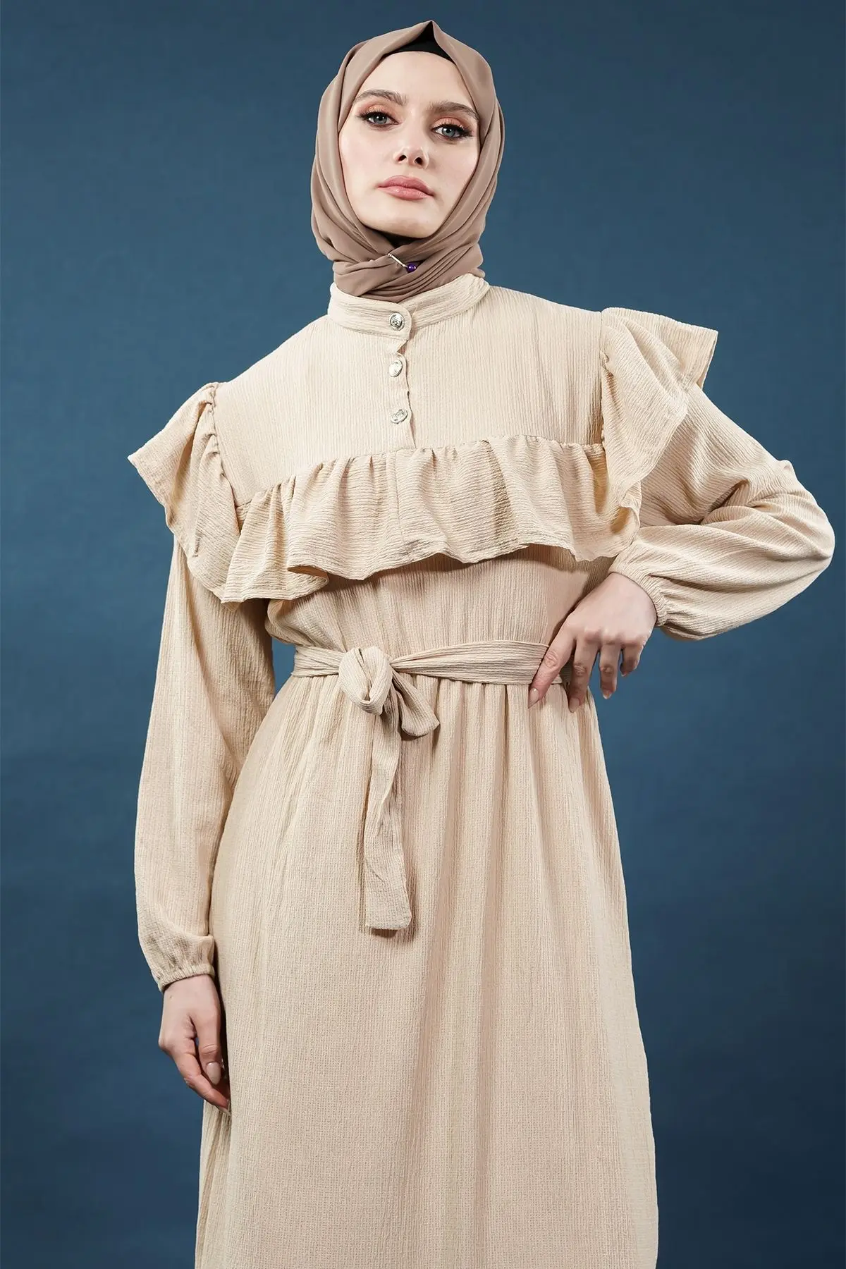 Yeni Sezon Fırfırlı Krem Elbise-detail