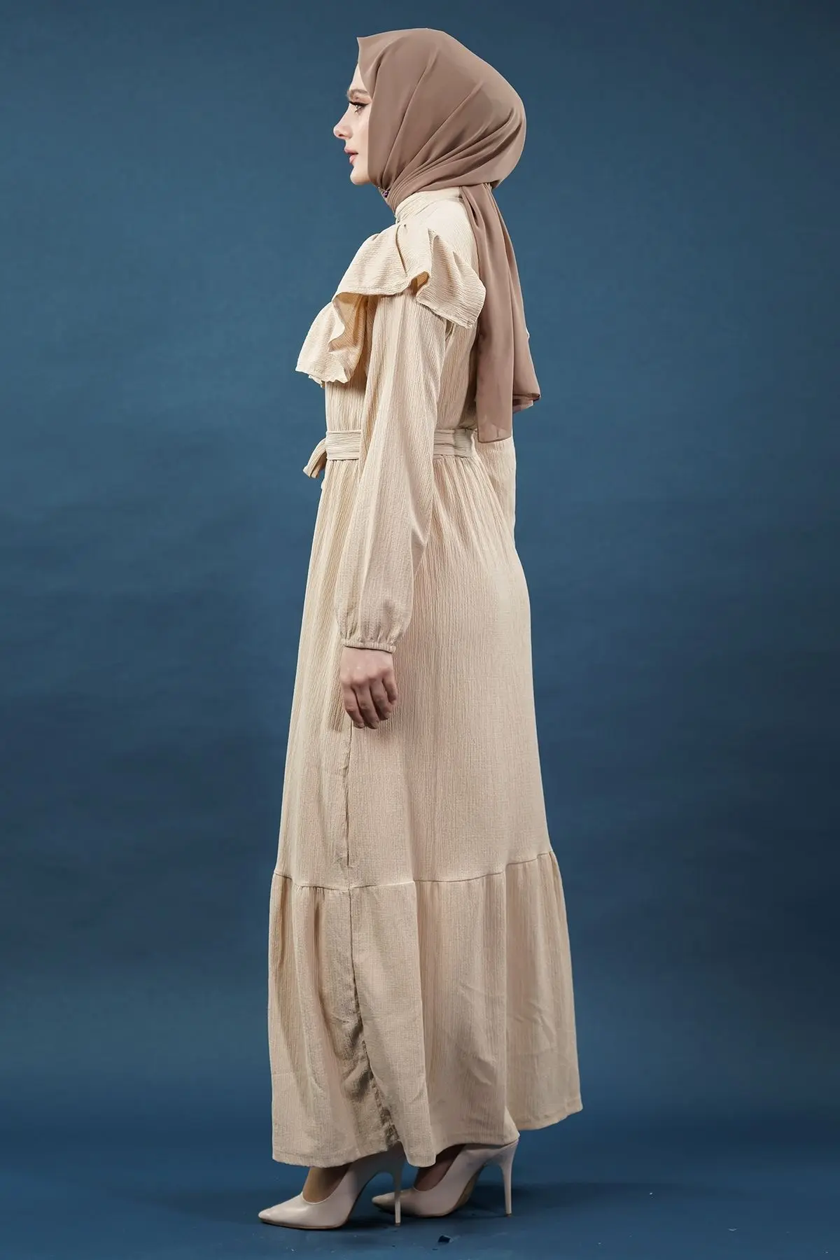 Yeni Sezon Fırfırlı Krem Elbise-detail