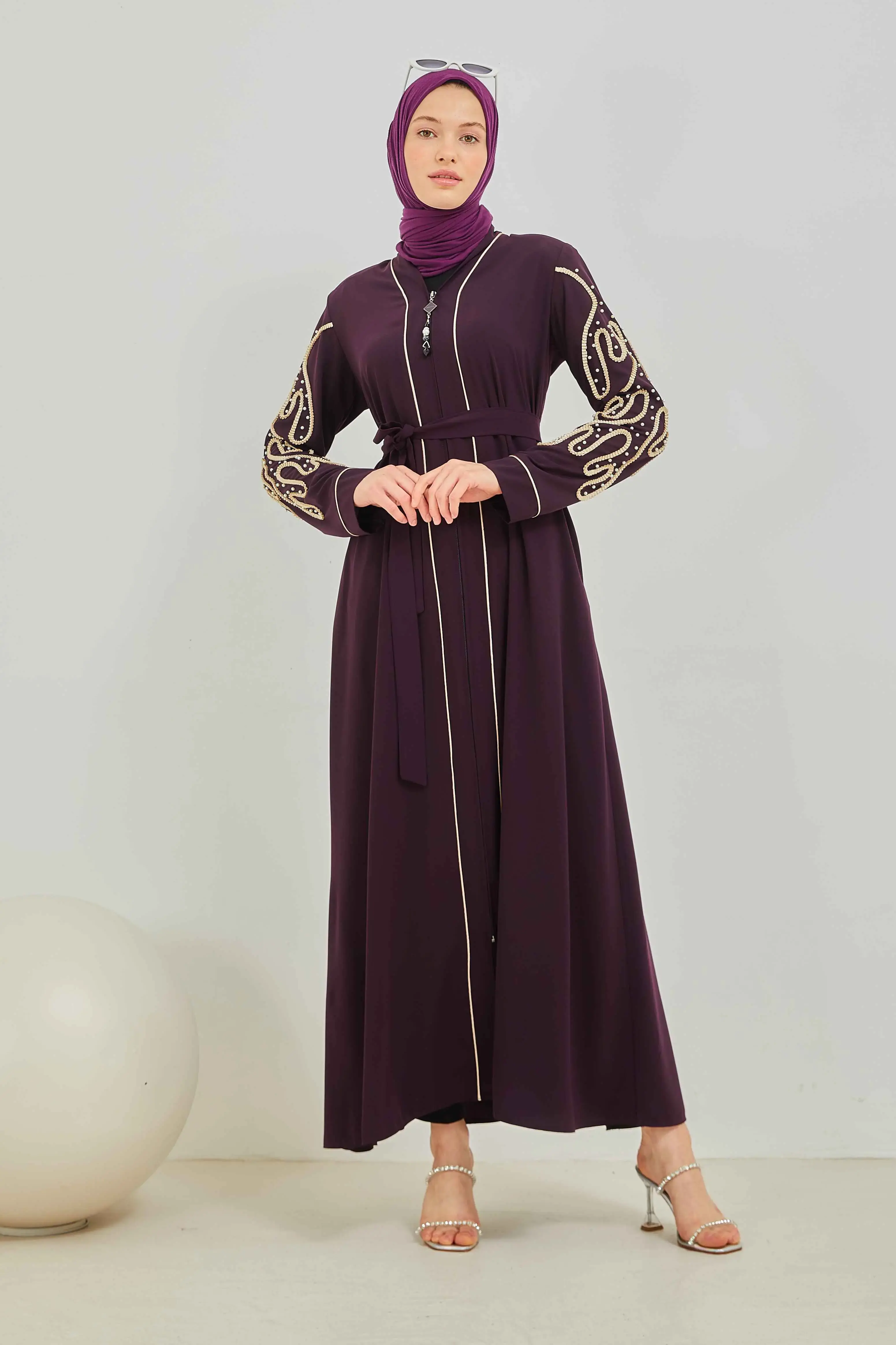 Yeni Sezon Özel Tasarım Incili Abaya