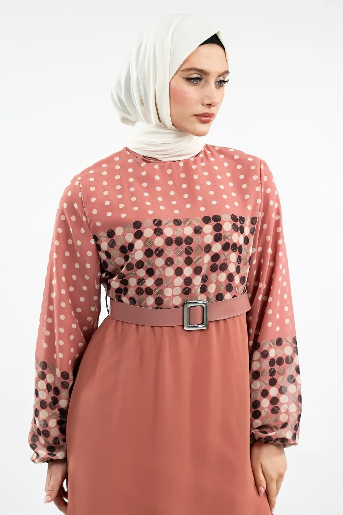 Yeni Sezon Puantiyeli Tesettür Elbise-detail