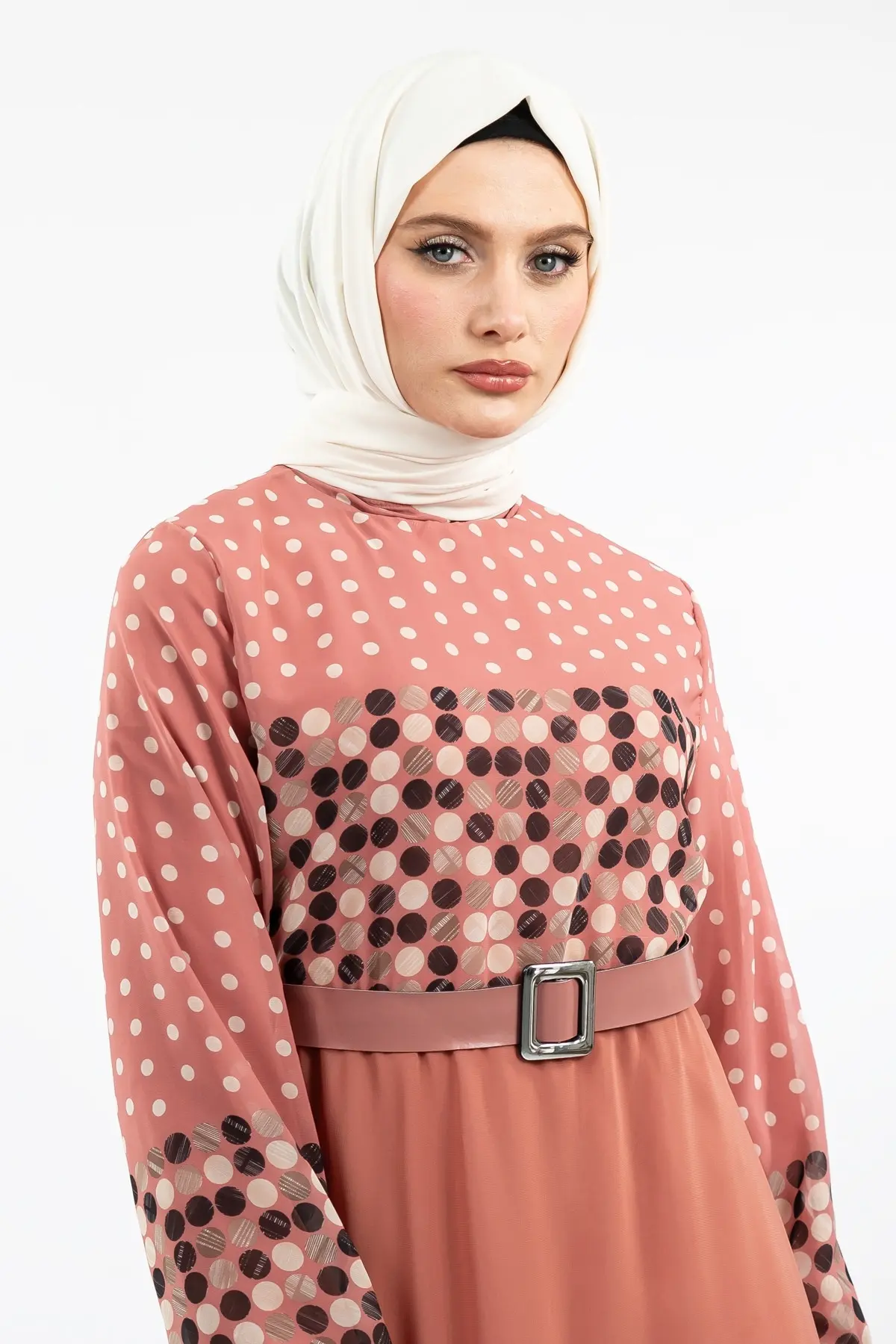 Yeni Sezon Puantiyeli Tesettür Elbise-detail