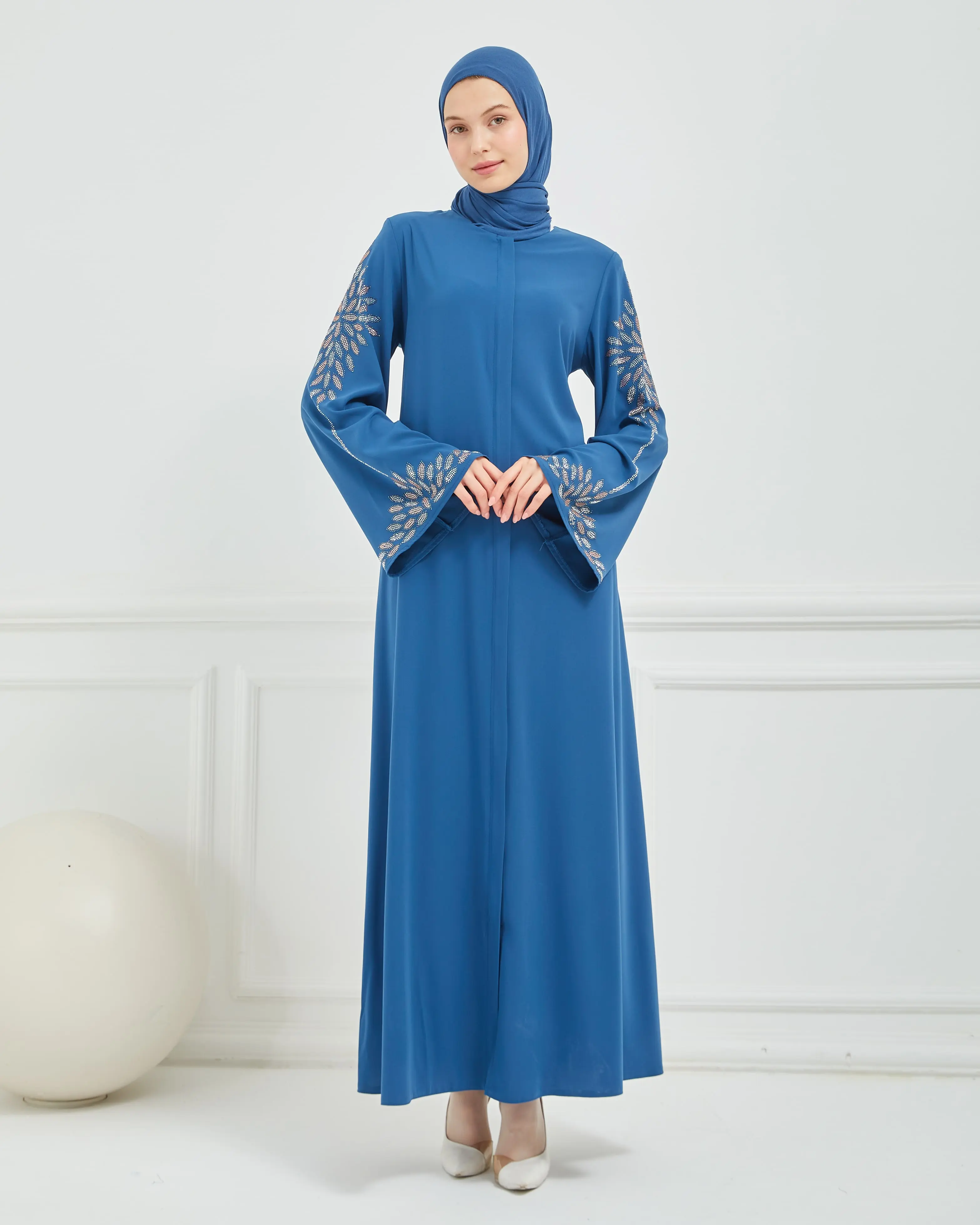 Yeni Sezon Taş Işlemeli Fermuarlı Abaya Indigo-detail