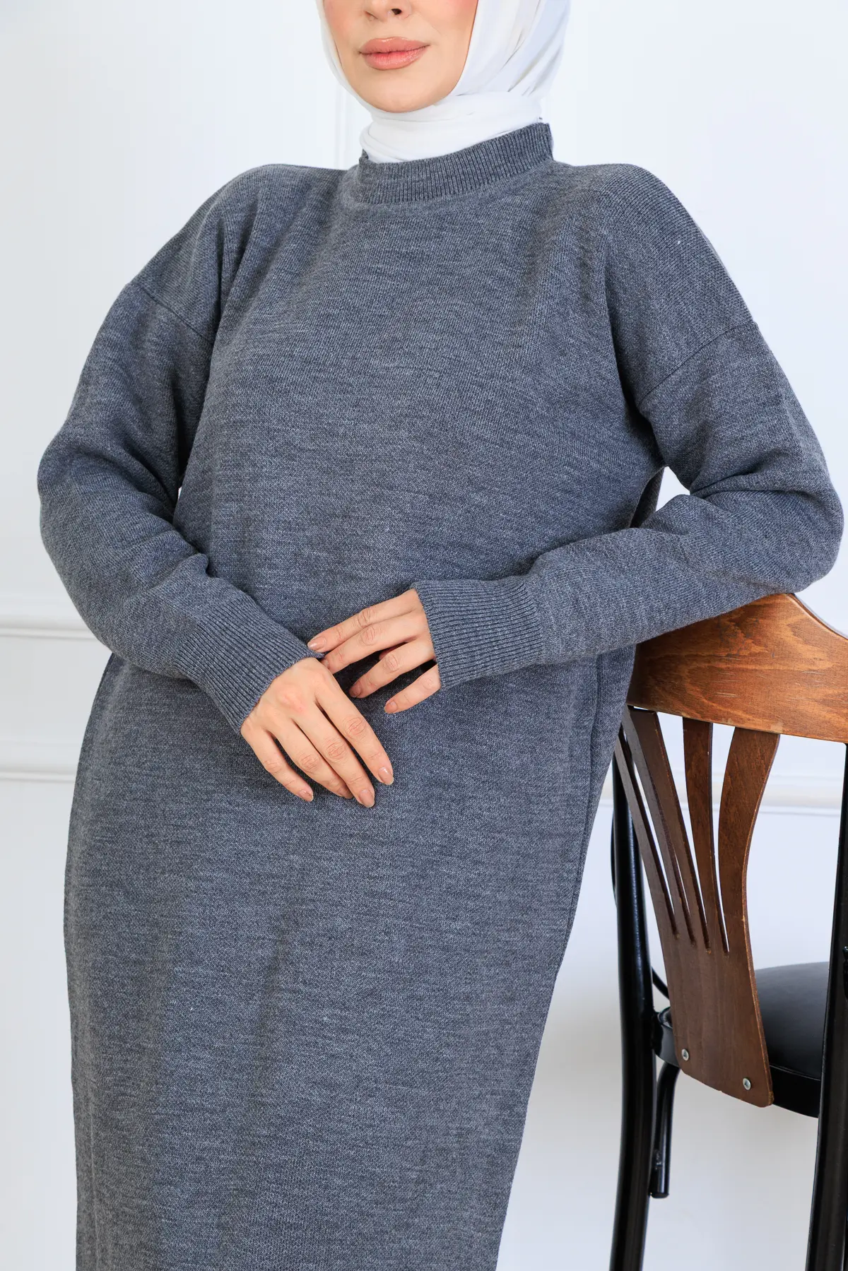 Yırtmaç Detaylı Triko Elbise-detail