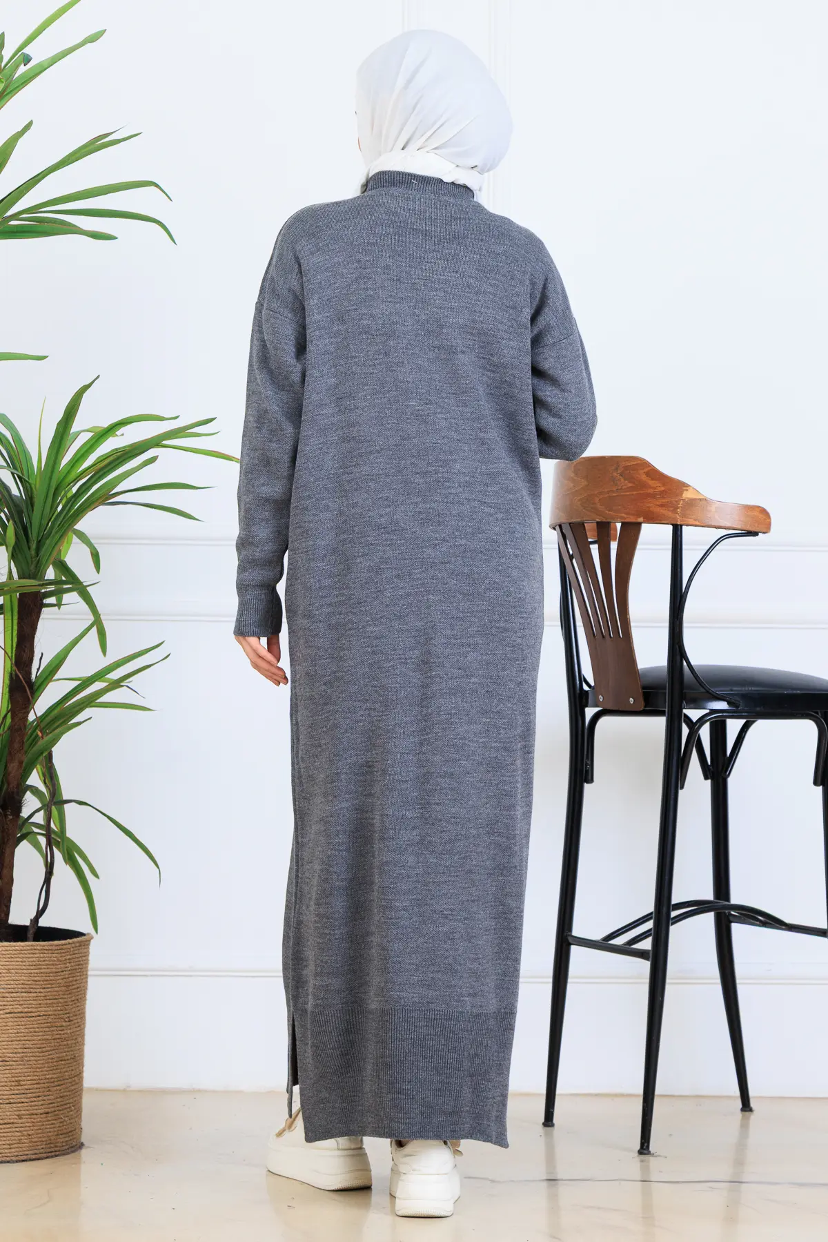 Yırtmaç Detaylı Triko Elbise-detail