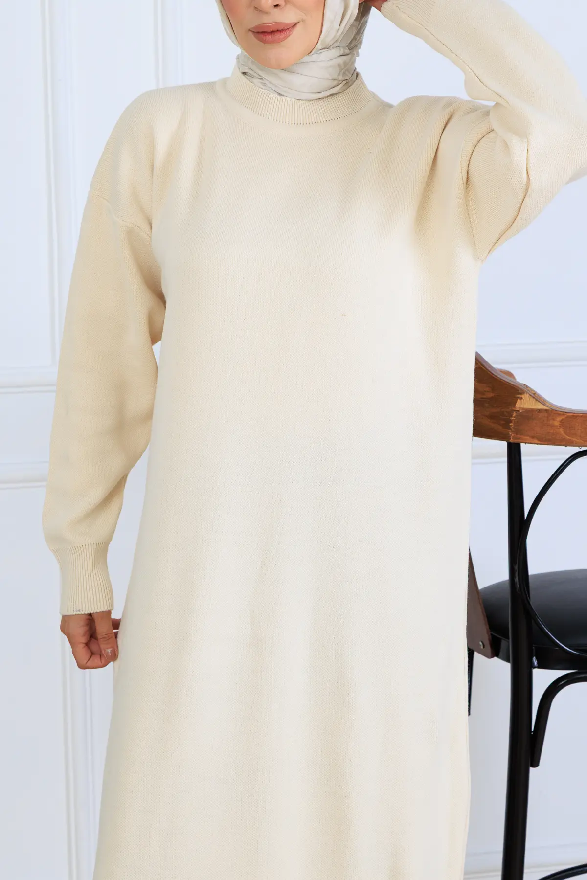 Yırtmaç Detaylı Triko Elbise-detail