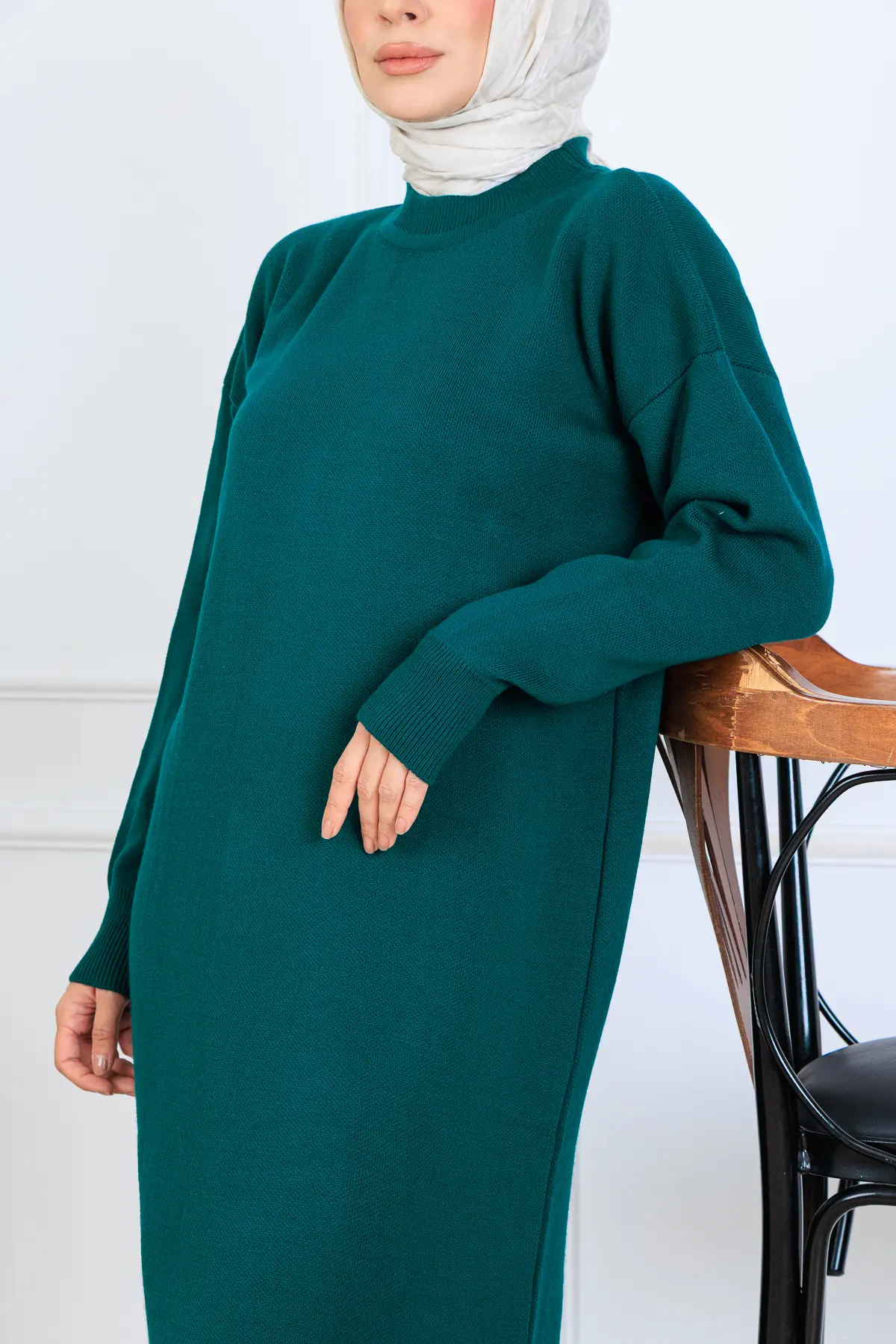 Yırtmaç Detaylı Triko Elbise-detail