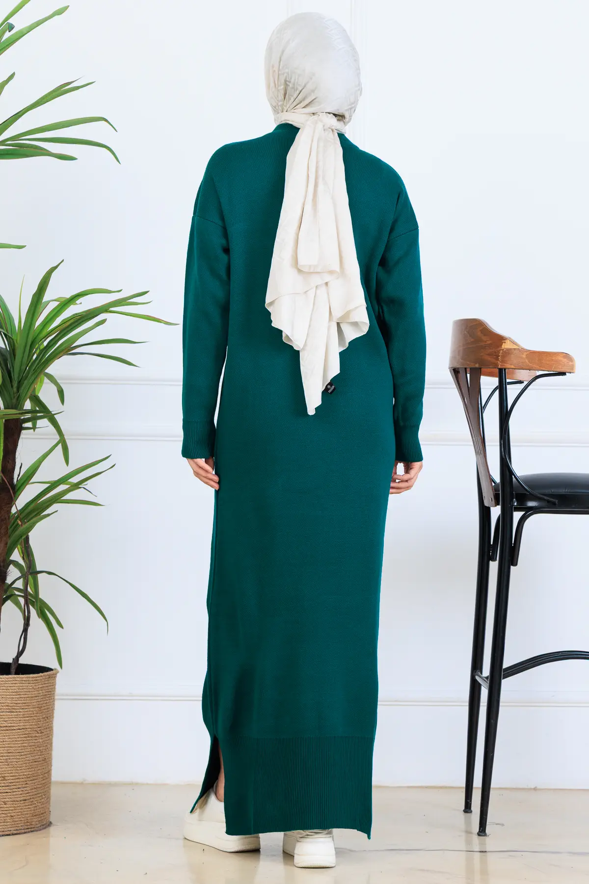 Yırtmaç Detaylı Triko Elbise-detail