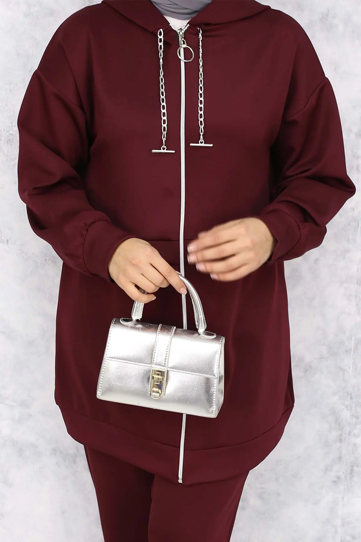 Collared Double Set With Coat Of Arms Detail-detail