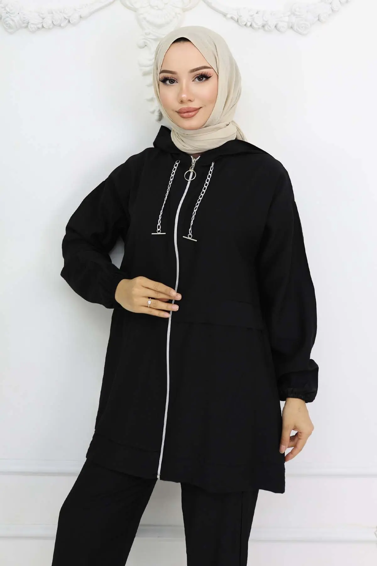 Chain Detailed Hijab Suit-detail