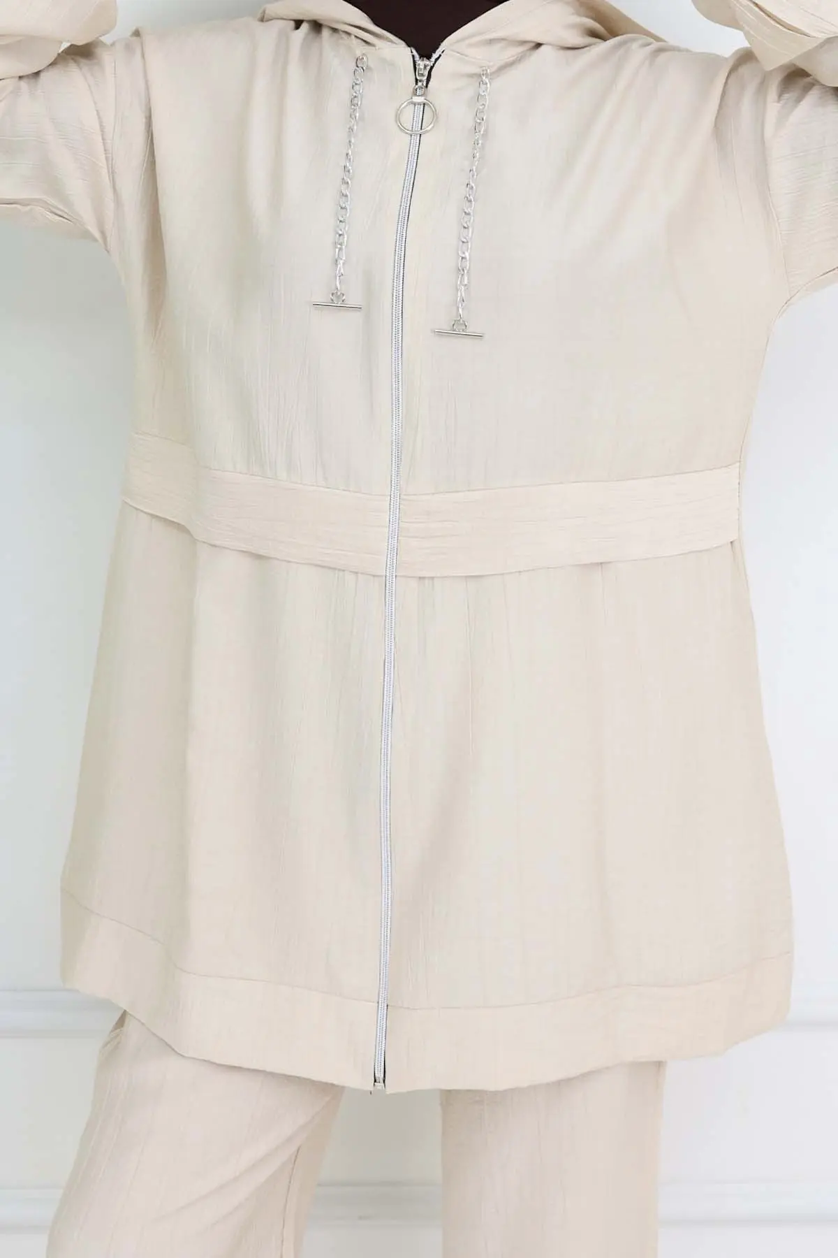 Chain Detailed Hijab Suit-detail