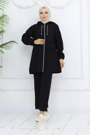 Chain Detailed Hijab Suit