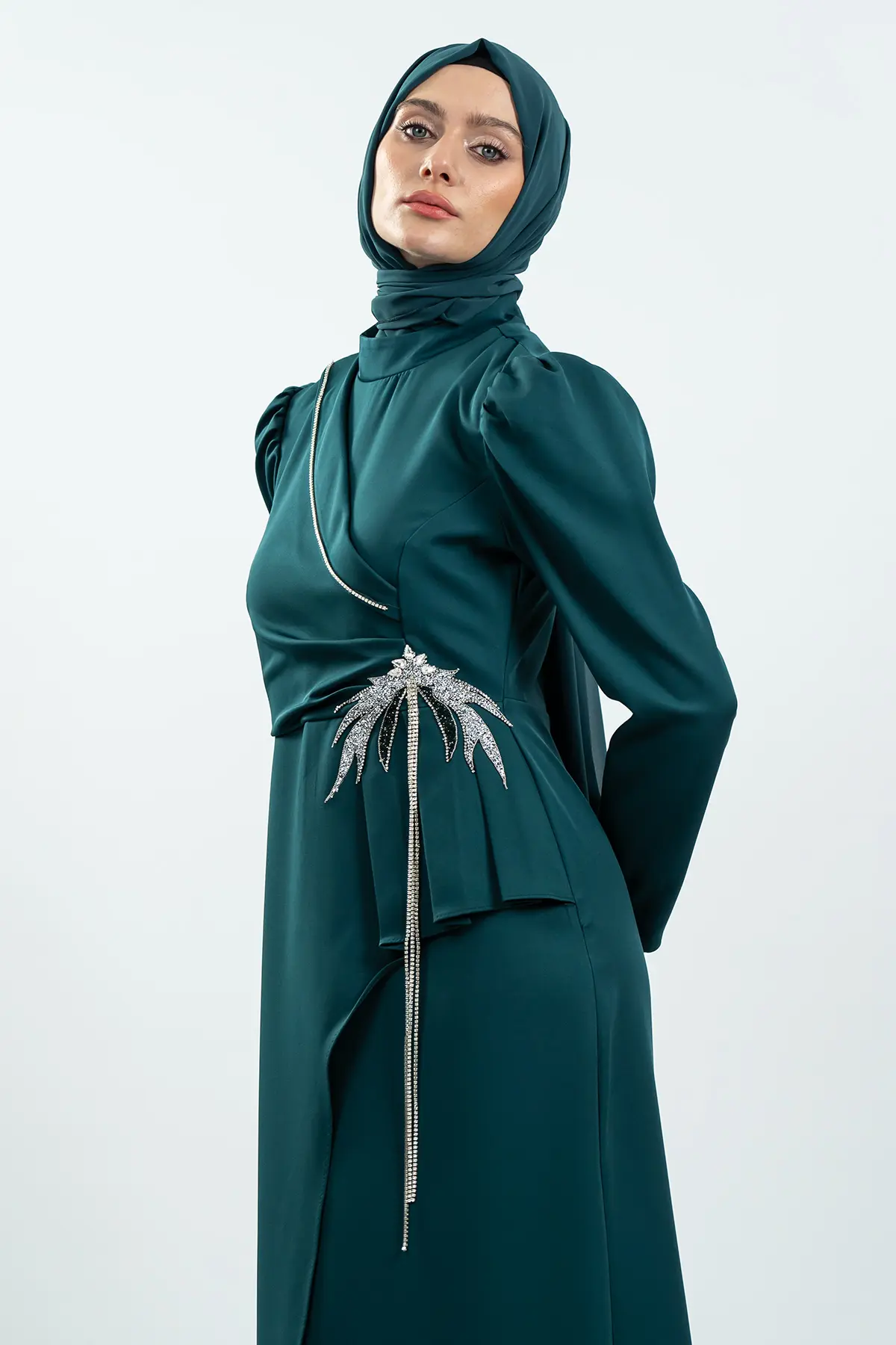 Emerald Green Stone Detailed Evening Dress-detail